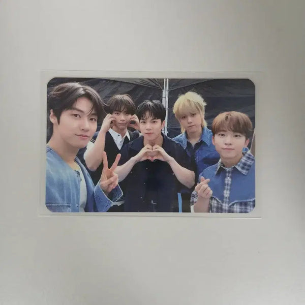 [BUNJANG] N.Flying NC4 Love.Fly.Fun.See Group Photocard / 엔플라잉 엔콘 4 럽펜씨 단체포카