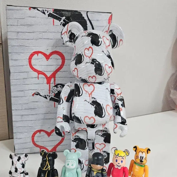 [BUNJANG] Bearbrick Banksy Love Rat Version / 베어브릭 뱅크시 러브 캣 정품