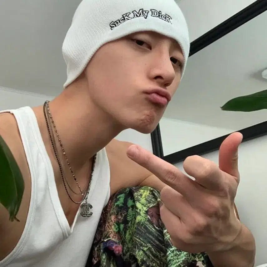 [BUNJANG] Thug Club Suck My Dick Beanie / 떠그클럽 suck my dick 비니