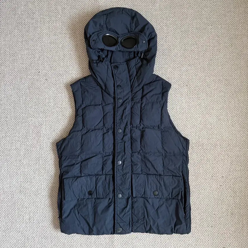 [BUNJANG] CP Company Goggle Padded Vest Navy / CP컴퍼니 고글 패딩 조끼 네이비 95