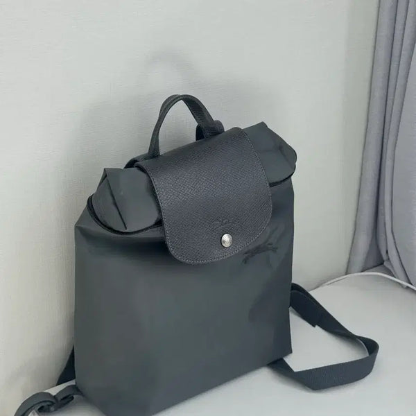 [BUNJANG] Longchamp Le Pliage Green M Backpack Graphite / 롱샴 르 플리아쥬 그린 M 백팩 그래파이트