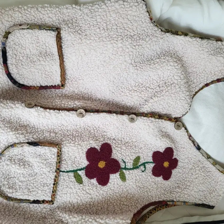 [BUNJANG] Grandmother Vest & Floral Pants Set / 할머니 조끼 / 꽃무늬 바지