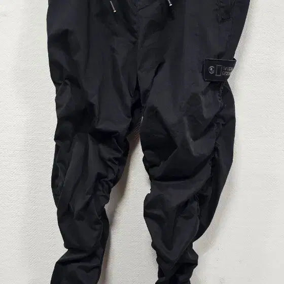 [BUNJANG] National Geographic Black Cargo Jogger Pants / 내셔널지오그래픽 블랙 카고 조거 팬츠