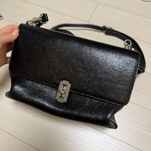[BUNJANG] Vunque Baguette Shoulder Small Black / 분크 바게트 숄더 스몰 블랙