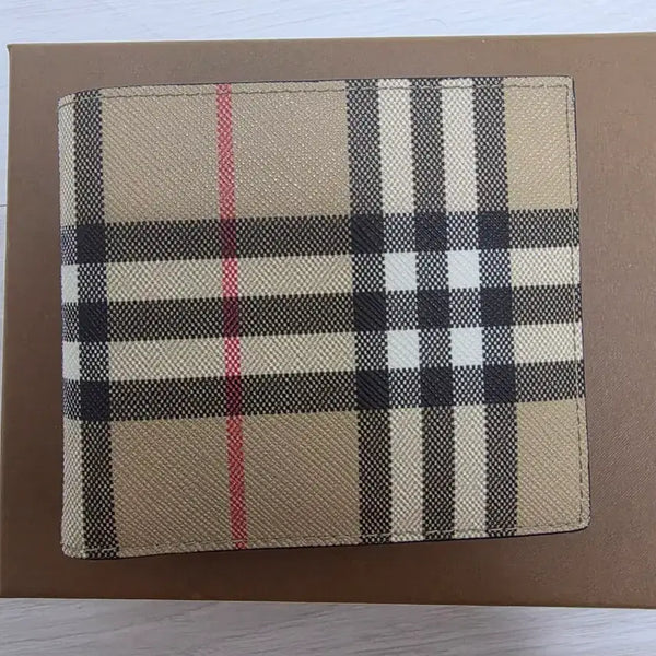 [BUNJANG] Burberry Leather Bifold Wallet / 버버리 반지갑