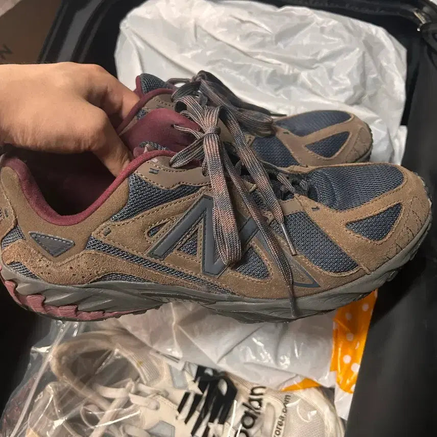 [BUNJANG] New Balance 610 Dark Mushroom Sneakers / 뉴발란스 610 다크머쉬룸 275