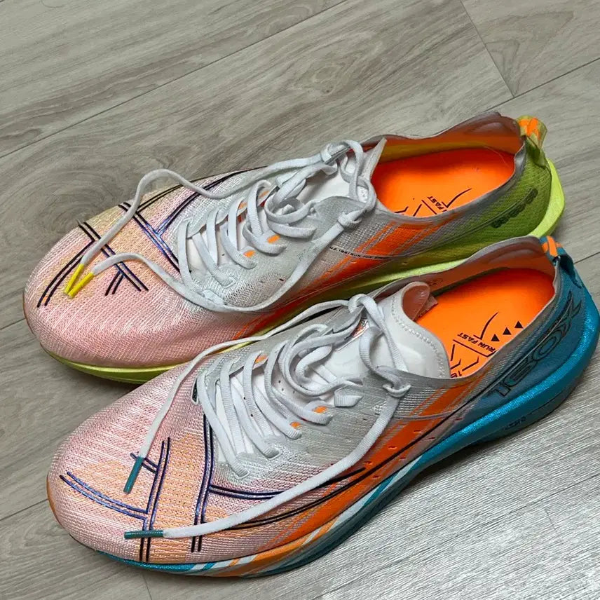 [BUNJANG] Xtep 160X 6.0 Carbon Running Shoes (Size 285) / [285] Xtep 엑스텝 160X 6.0 최상급 카본 러닝화