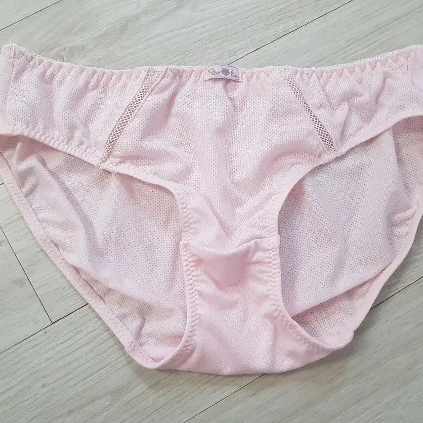 [BUNJANG] Pink Women's Panties - Size 90 / (중고) 핑크 여성팬티 속옷