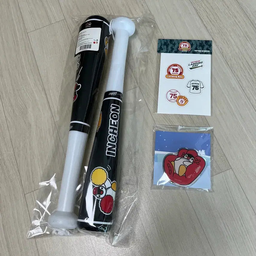 [BUNJANG] SSG Landers Pingu Collaboration Cheering Bat MagSafe Grip Tok Tattoo Sticker Bundle Set / (3종 일괄세트)SSG랜더스 핑구 콜라보 응원배트 맥세이프 그립톡 타투스티커