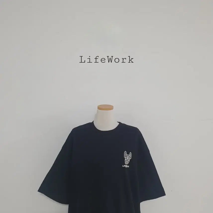 [BUNJANG] Life Work Logo Short Sleeve T-Shirt Black / No.26072707 라이프워크 로고 반팔티 블랙