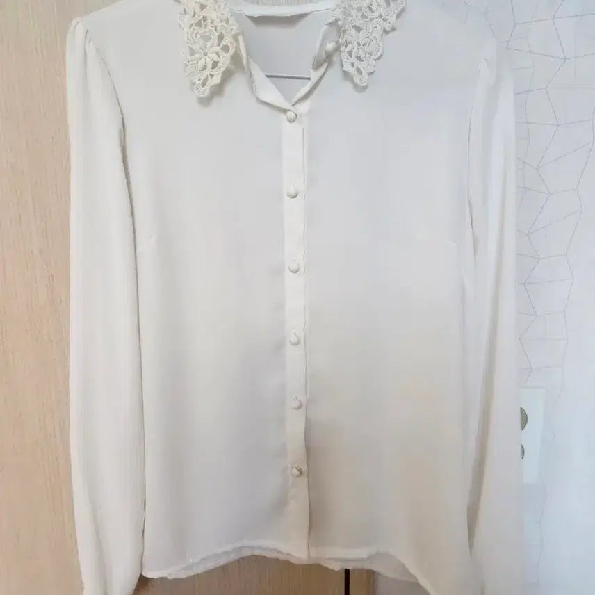[BUNJANG] Lace Collar White Blouse Shirt / 레이스 카라 화이트 블라우스 셔츠