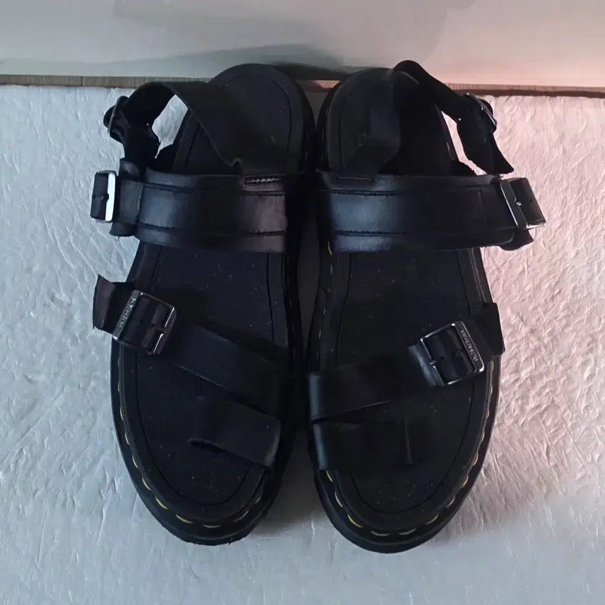 [BUNJANG] Dr. Martens Finn Brando Leather Strap Sandals Black / [260] 닥터마틴 핀 브란도 레더 스트랩 샌들 블랙ㅡ단종매물,최저가