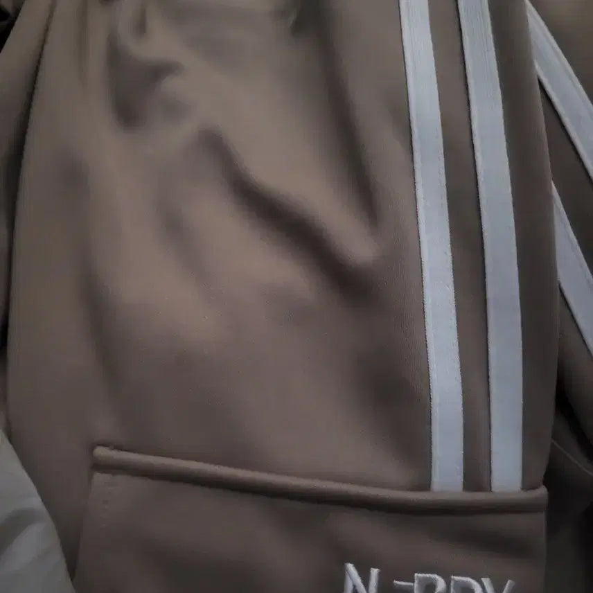 [BUNJANG] NERDY Brown Track Pants / 널디 브라운 트랙팬츠 몇번 착용