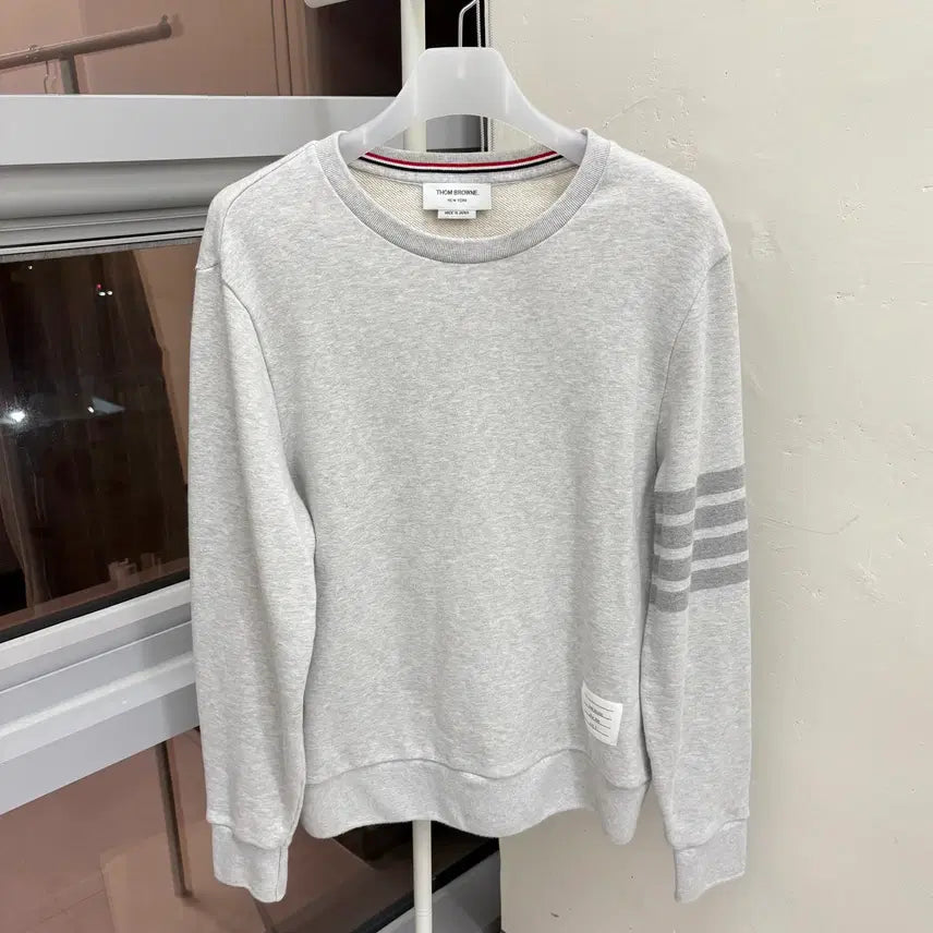 [BUNJANG] Thom Browne Classic Loopback 4-Bar Sweatshirt Light Grey / [3 size] *정품* 톰브라운 클래식 루프백 4바 맨투맨 라이트그레이