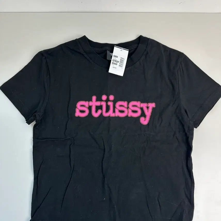 [BUNJANG] Stussy Women's Cropped Short Sleeve T-Shirt / 스투시 크롭 반팔 (우먼)