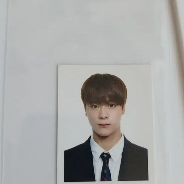 [BUNJANG] Astro Mini 3rd Album 'Confession' Moonbin Proof Photo / [급처] 아스트로 미니 3집 고백 앨범 문빈 증명사진 증사