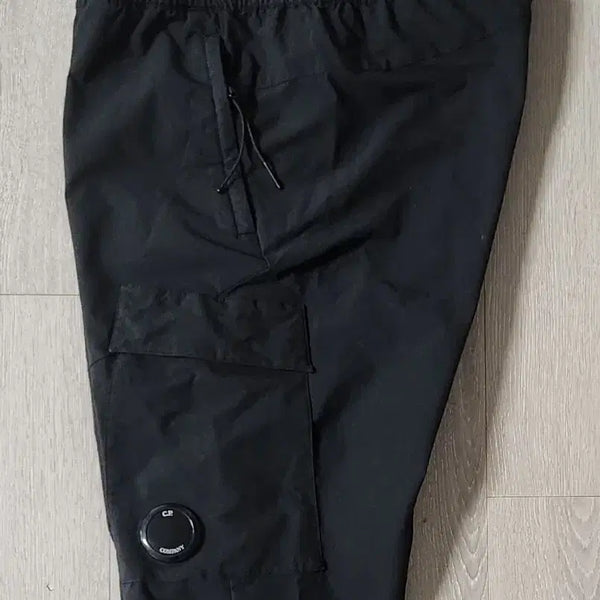 [BUNJANG] CP Company Nylon Cargo Jogger Pants / [정품] CP컴퍼니  카고조거 팬츠 // 씨피컴퍼니  나일론 카고 바지