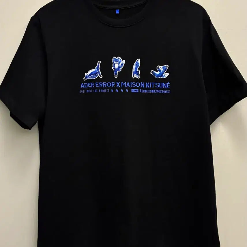 [BUNJANG] Ader Error x Maison Kitsuné Yoga Blue Fox Graphic T-Shirt Black / (1/95)아더에러 x 메종키츠네 블루 폭스 그래픽 반팔티셔츠 블랙
