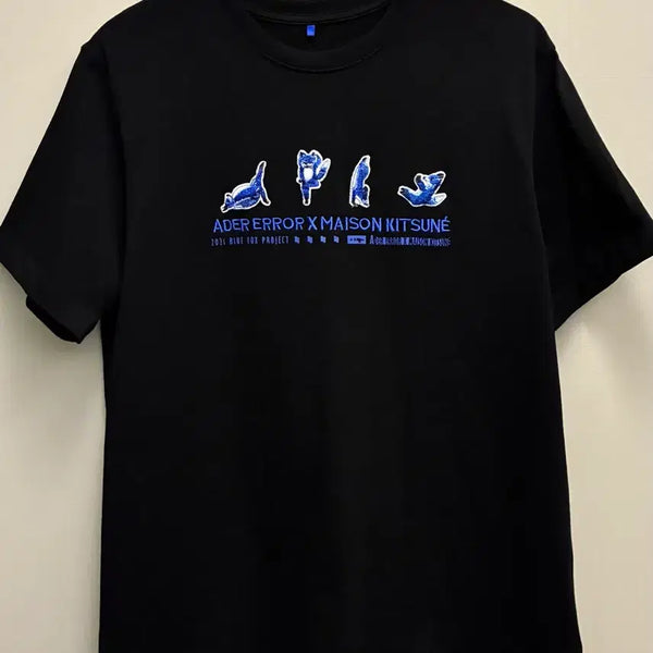 [BUNJANG] Ader Error x Maison Kitsuné Yoga Blue Fox Graphic T-Shirt Black / (1/95)아더에러 x 메종키츠네 블루 폭스 그래픽 반팔티셔츠 블랙