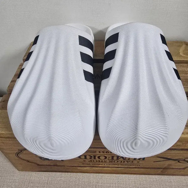 [BUNJANG] Adidas Adilette White Slides (235mm) / 아디다스 아딜렛  화이트 235