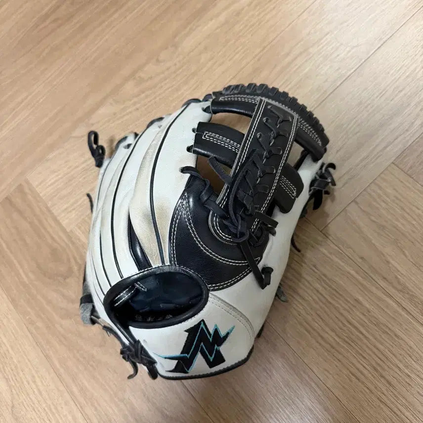 [BUNJANG] Altis JP Kim Ji Chan Model Infield Glove / 알티스JP 김지찬 모델 내야글러브 팝니다