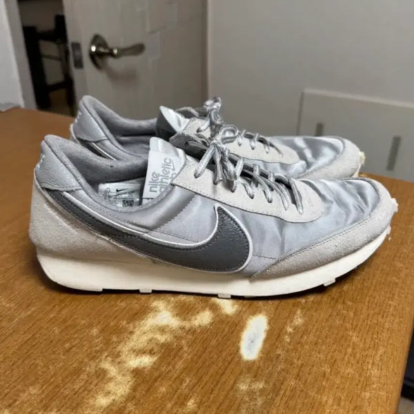 [BUNJANG] Nike Daybreak SE Silver Size 285 / 나이키 데이브레이크 SE 실버 285