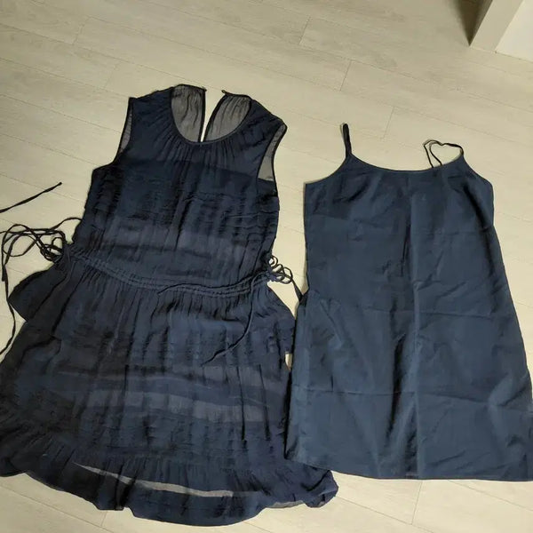 [BUNJANG] Club Monaco Navy Pleated Dress / (최종) 착샷O 클럽모나코 네이비 주름 원피스 55~66