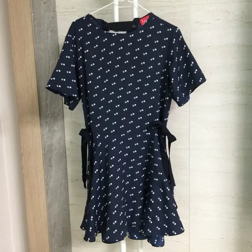 [BUNJANG] Lucky Chouette Pattern Ribbon Flare Dress / 럭키슈에뜨 패턴 리본 플레어 원피스 55
