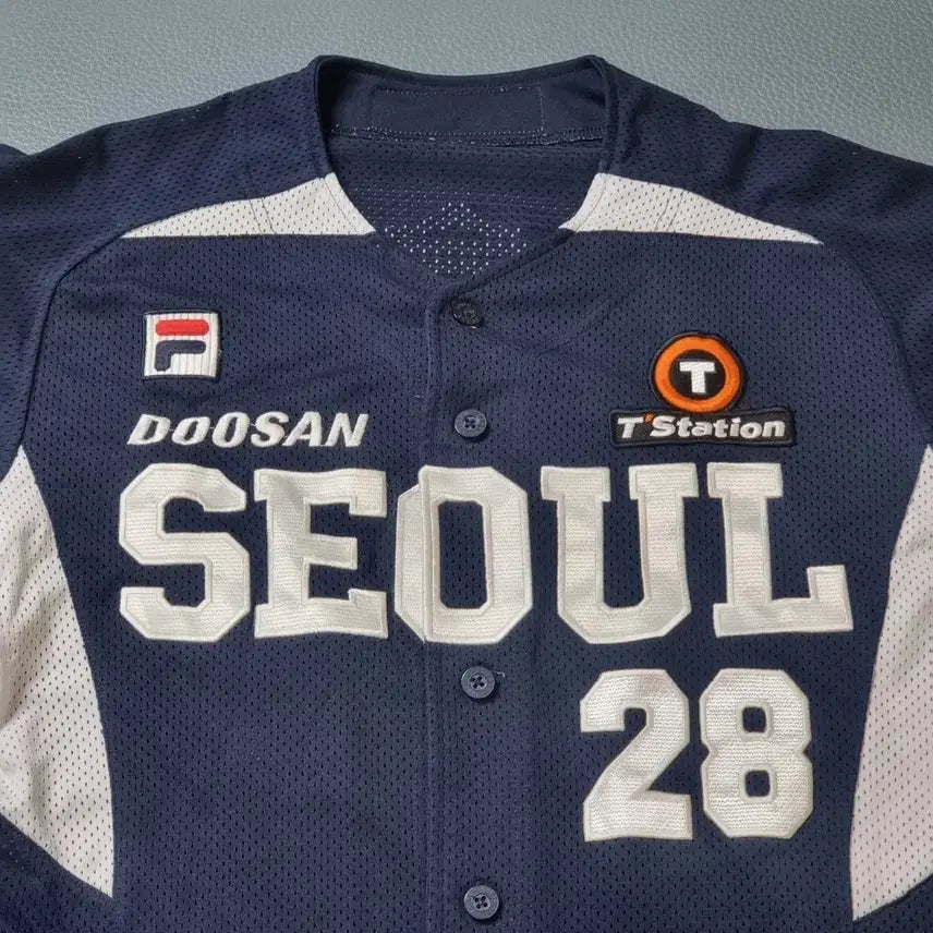 [BUNJANG] Doosan Bears Fila Authentic Seoul Uniform - Size 100 - Choi Seung-yong / 두산 베어스 휠라 어센틱 서울 유니폼 100 최승용