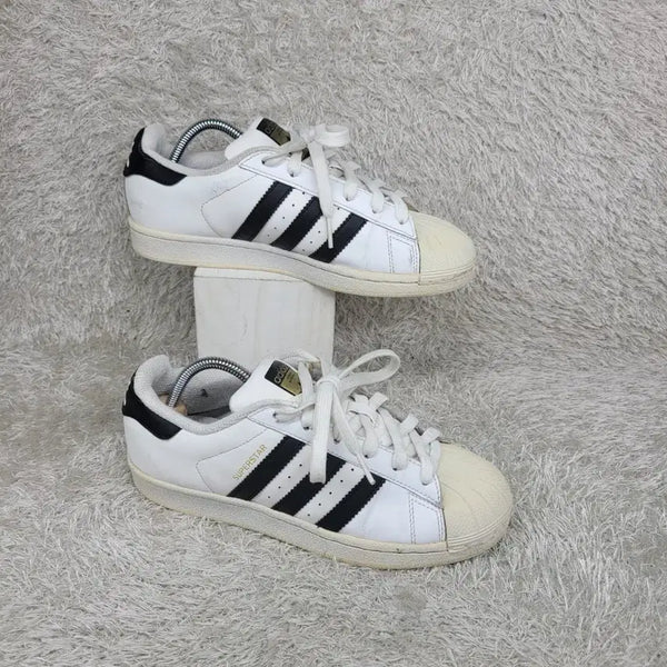 [BUNJANG] Adidas Superstar White/Black Sneakers / 구제짱짱맨 225 아디다스 슈퍼스타 흰검 스니커즈
