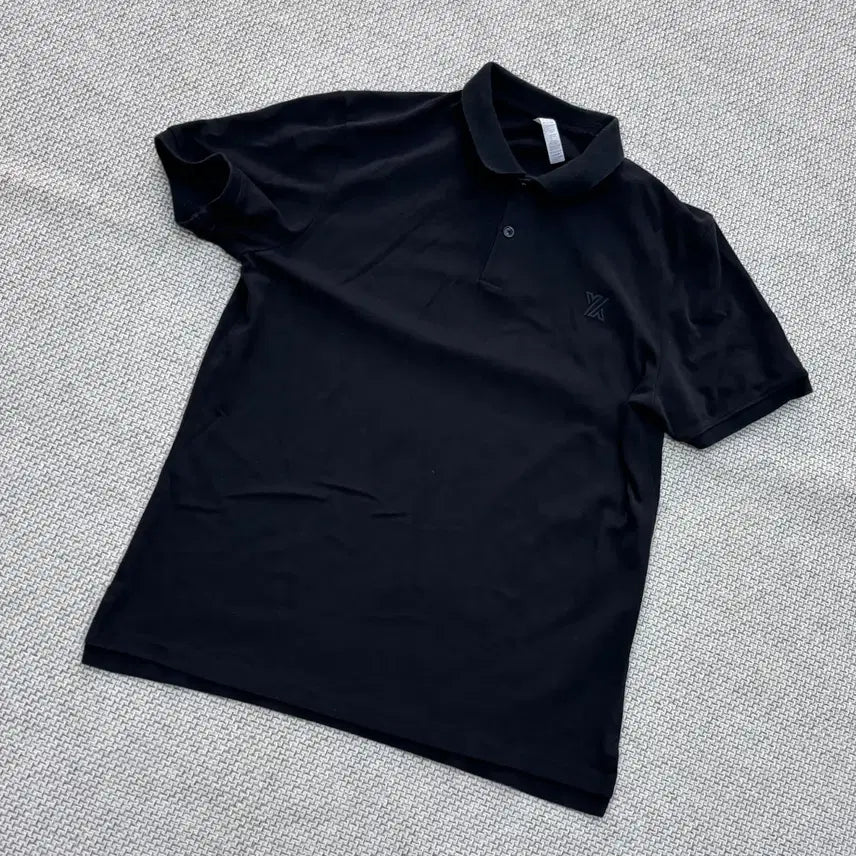 [BUNJANG] L Vintage Men's Solid Black Short-Sleeve Polo Shirt / L 빈티지 남성 무지 블랙 반팔 카라 티셔츠 0724E2