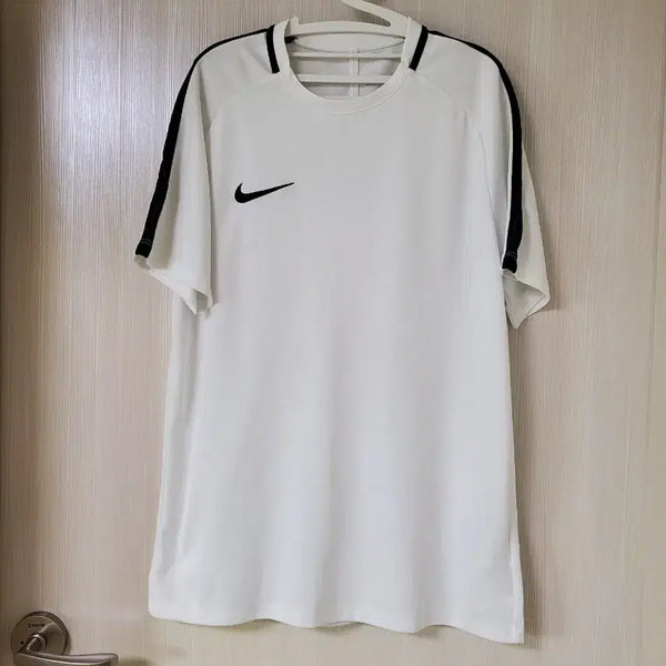 [BUNJANG] Nike Dri-FIT Short Sleeve T-Shirt White / 나이키  드라이핏 반팔티 화이트