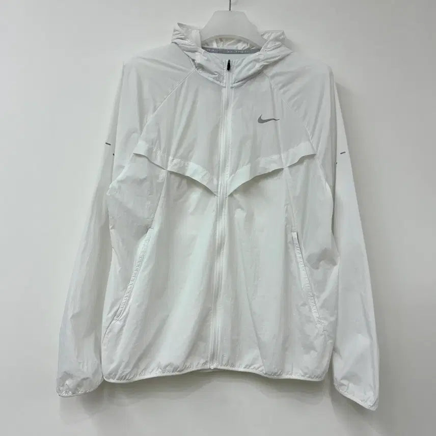 [BUNJANG] Nike Repel Windrunner White Jacket / 나이키 리펠 윈드러너 화이트 바람막이 자켓