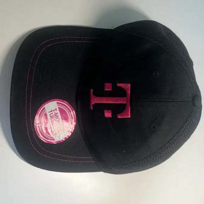 [BUNJANG] TMobile Black Pink Logo Cap / 티모바일 볼캡 블랙 핑크 로고