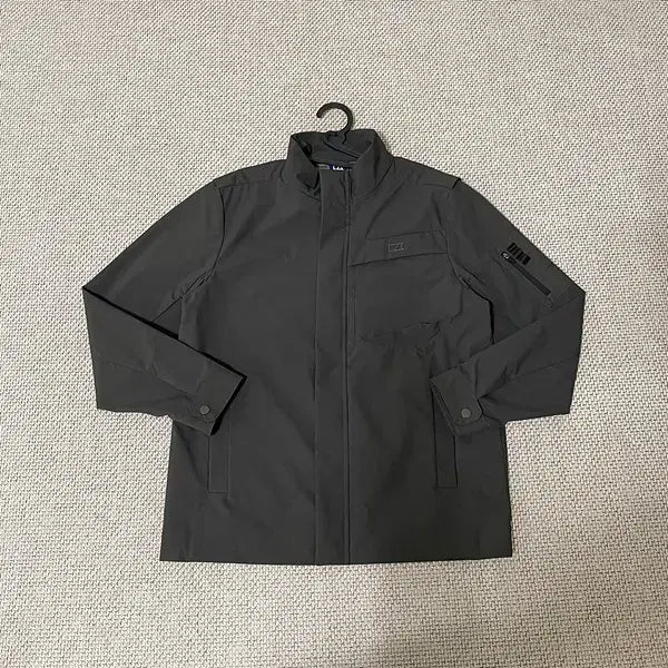 [BUNJANG] Cutter & Buck Golf Windbreaker Jacket 24SS N.6353 / M 커터앤벅 골프 바람막이 자켓 24SS N.6353