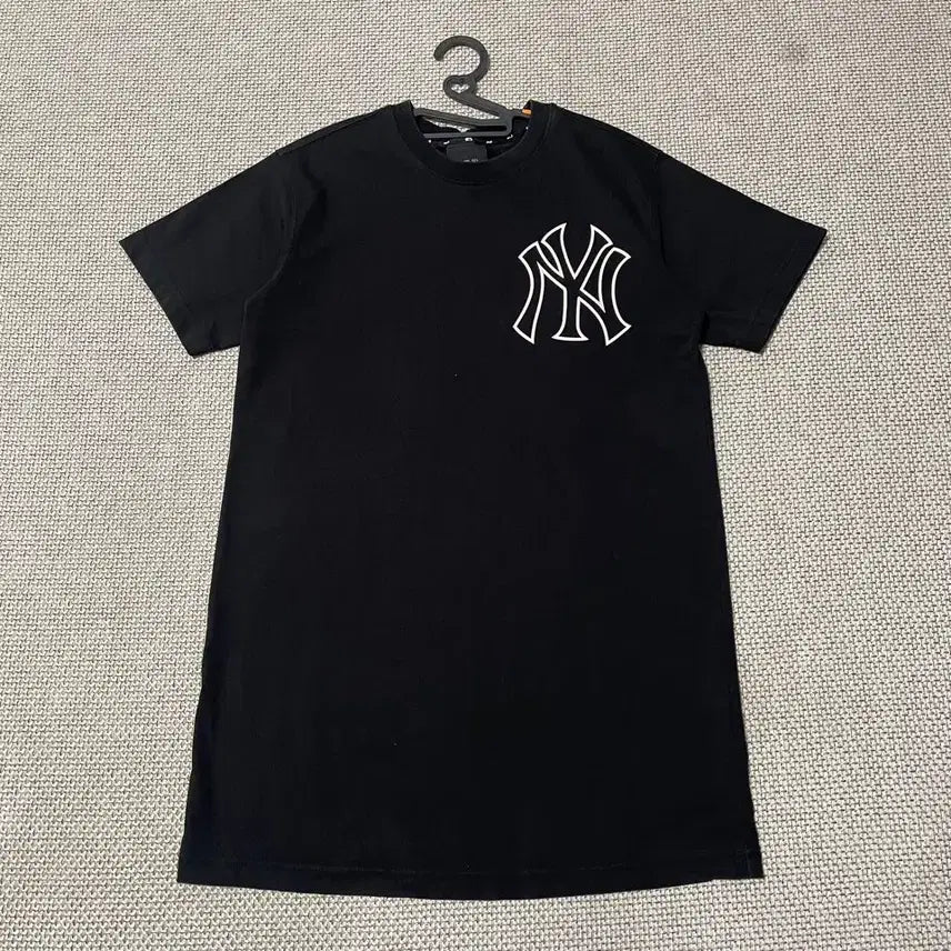 [BUNJANG] MLB New York Yankees Women's Round Long Short-Sleeve T-Shirt / S MLB 뉴욕양키즈 여성 라운드 롱 반팔티 B.7699