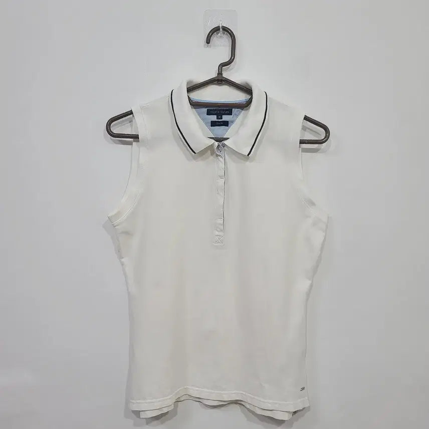 [BUNJANG] Tommy Hilfiger Women's Sleeveless T-Shirt M Size / 타미힐피거/여성용/민소매티셔츠/M사이즈/B382