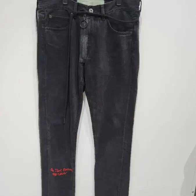 [BUNJANG] Off-White Slim Denim Pants / [31] 오프화이트 슬림 데님 팬츠