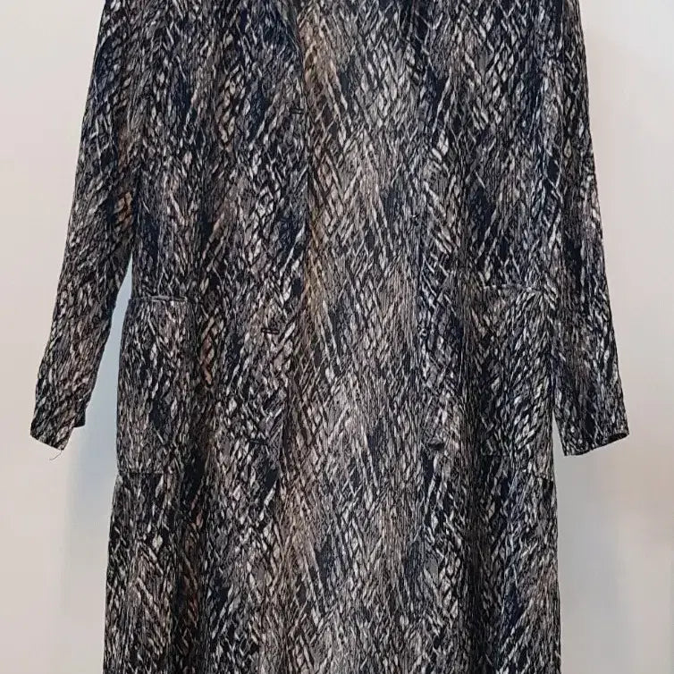 [BUNJANG] Pleated Long Cardigan / 플리츠 주름롱가디건 프리고급스럽고예뻐요상태깨끗합니다
