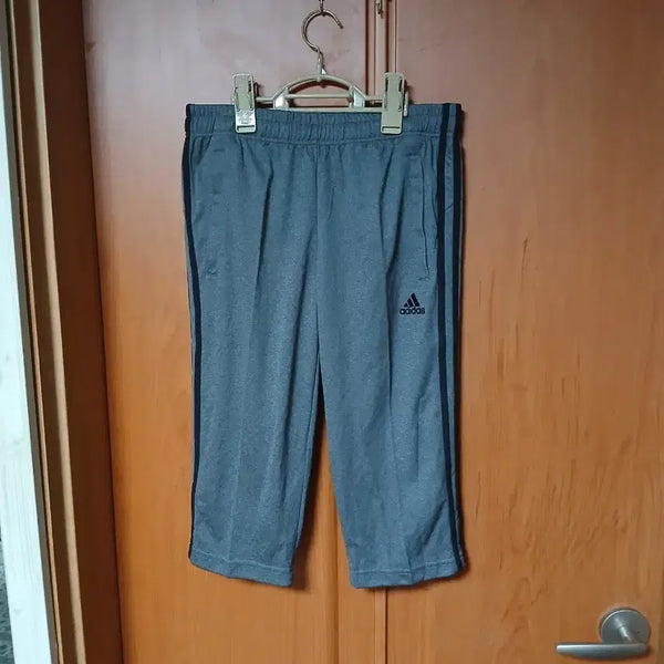 [BUNJANG] Adidas Training 3-Stripes 7-Length Pants Grey / 아디다스 트레이닝 3선 7부 바지 그레이
