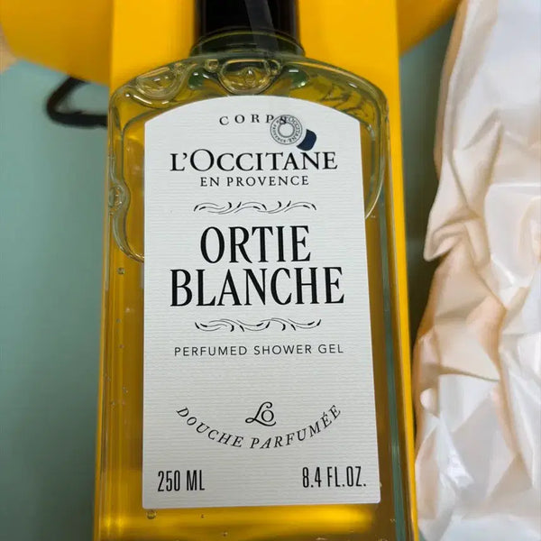 [BUNJANG] L'Occitane Verbena Perfumed Shower Gel 250ml / 록시땅 오르티 블랑쉬 퍼퓸드 샤워젤 250ml 판매합니다.
