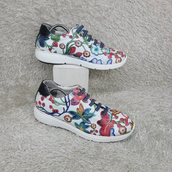 [BUNJANG] Gendy Floral Pattern Sneakers / 구제짱짱맨 255 GENDY 젠디 플로러패턴 스니커즈