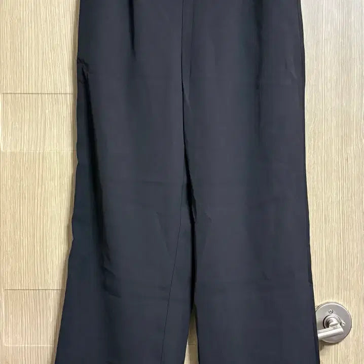 [BUNJANG] Back Banding Straight Leg Slacks / 뒷밴딩 일자 슬랙스