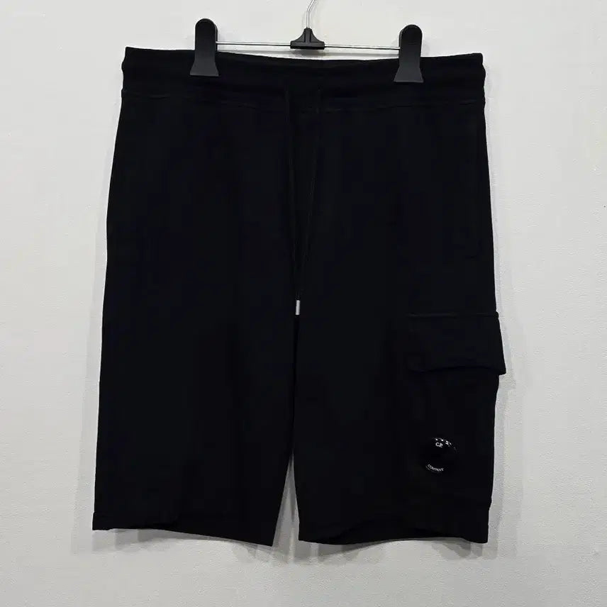 [BUNJANG] CP Company 24SS Black Cargo Shorts / [30~31] 남성 CP컴퍼니 블랙 카고 반바지 24SS