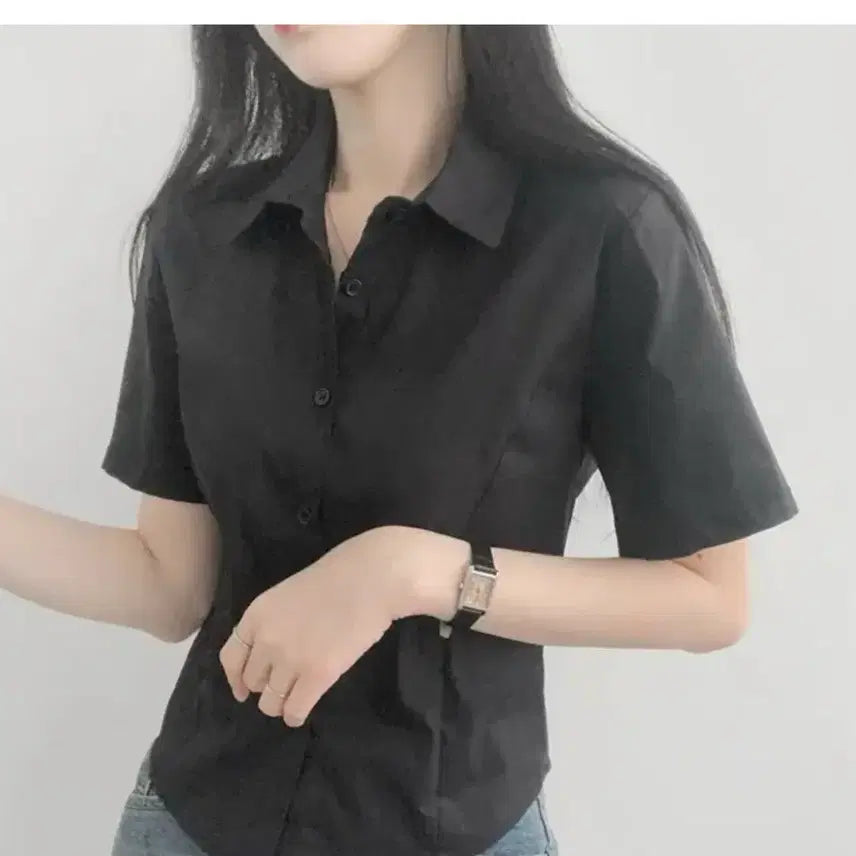 [BUNJANG] Women's Cropped Collar Short Sleeve Shirt with Waist Pin-tuck Detail / 허리핀턱 잘록핏 팔뚝커버 반팔 카라 크롭 셔츠 판매