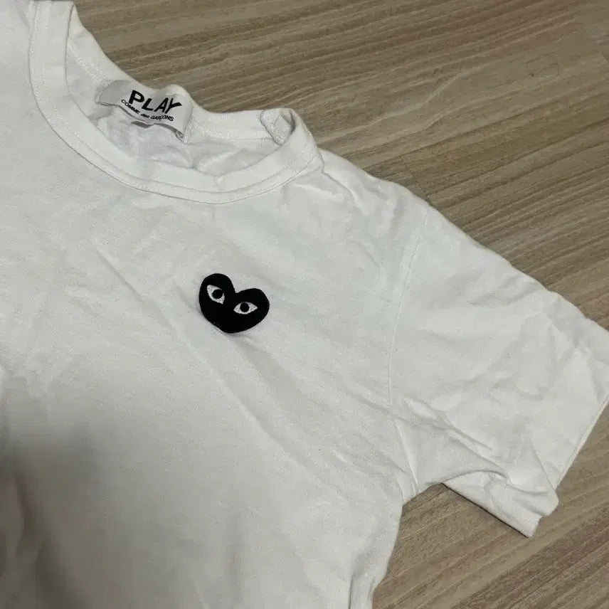 [BUNJANG] Comme des Garçons PLAY White Short Sleeve T-Shirt / 꼼데가르송 플레이 반팔티 화이트