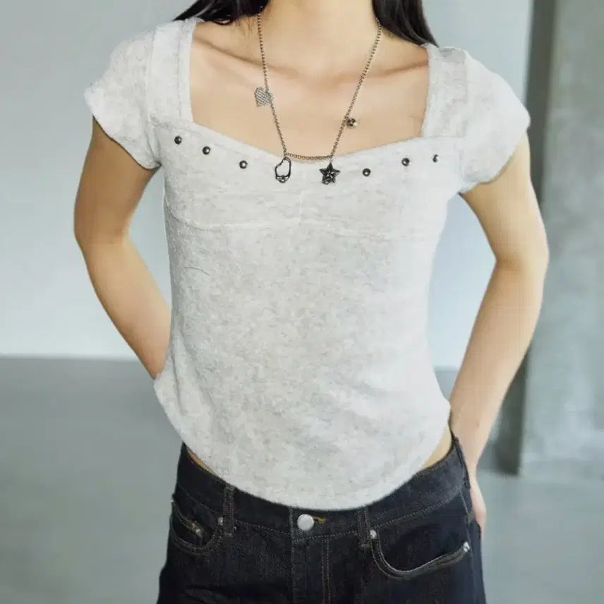 [BUNJANG] Helene Paris Terry Studded Square Short Sleeve T-Shirt / 테리 스터드 스퀘어 반팔티 (헬레네파리스)