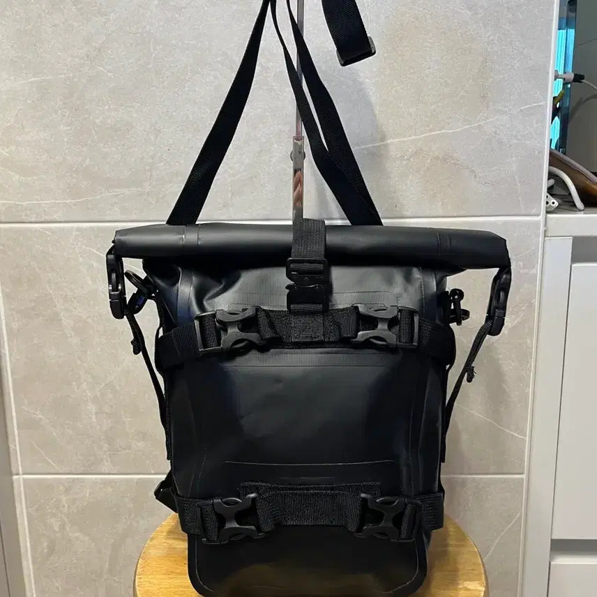 [BUNJANG] Waterproof Crossbody Bag / (땡처리)방수 크로스백