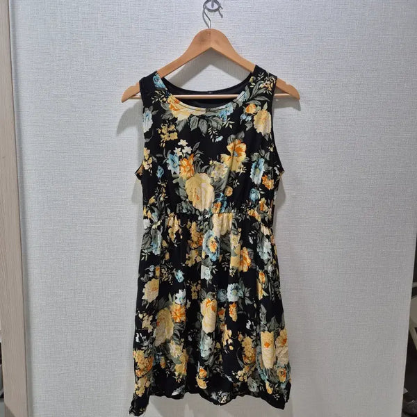 [BUNJANG] Black Sleeveless Dress with Flower Pattern / 블랙 플라워 패턴 민소매 원피스