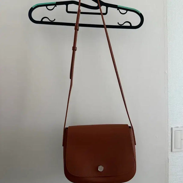[BUNJANG] AoAo Brown Leather Crossbody Bag / aoao 브라운 가죽 크로스백 가방